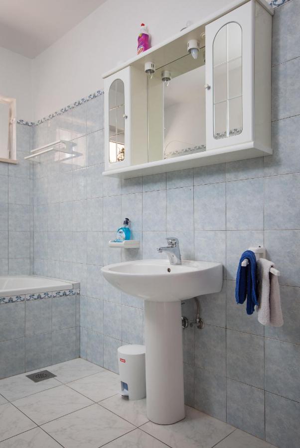 Apartments Dragan Baška Voda Екстериор снимка